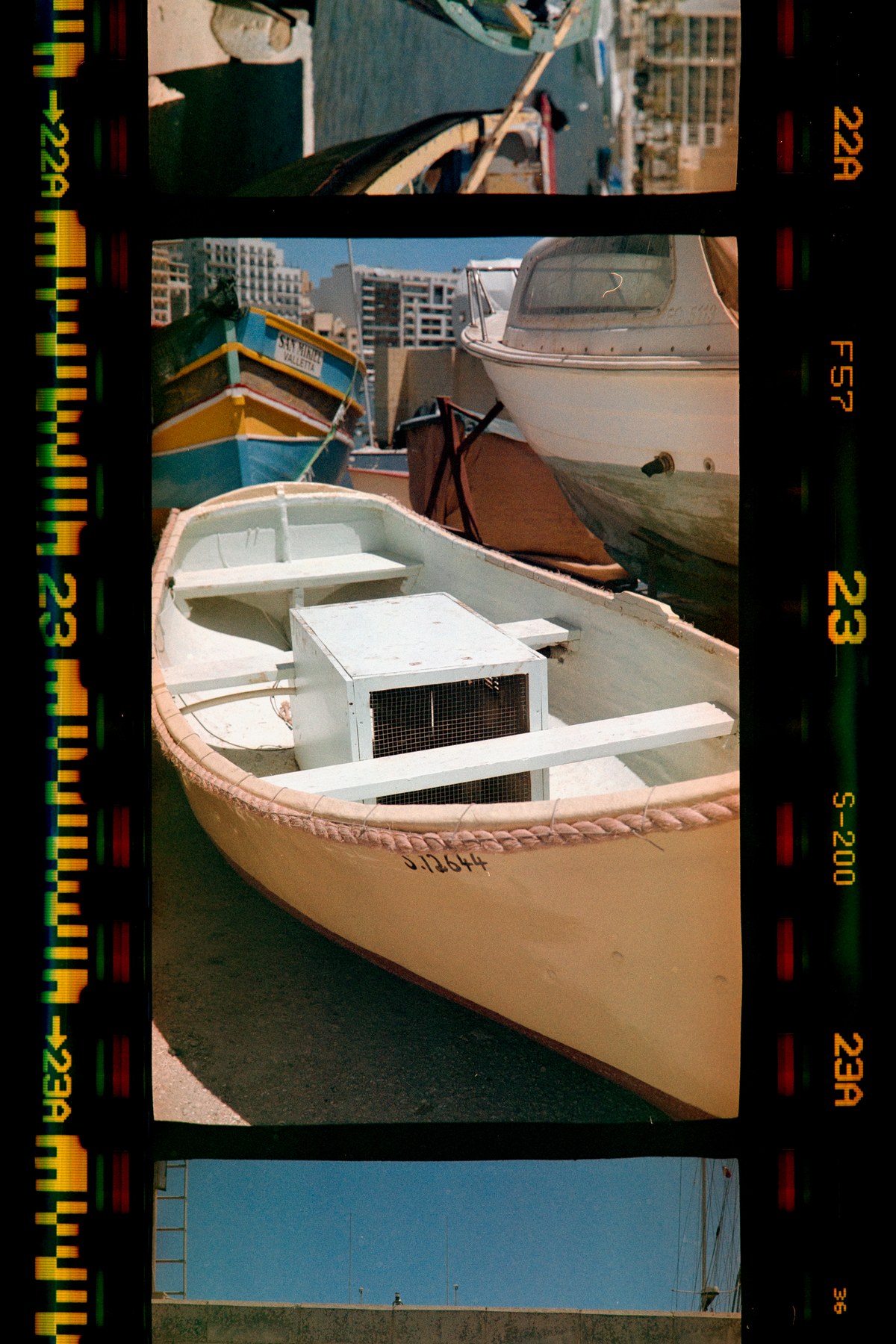 Fujifilm Superia 200 scaduta