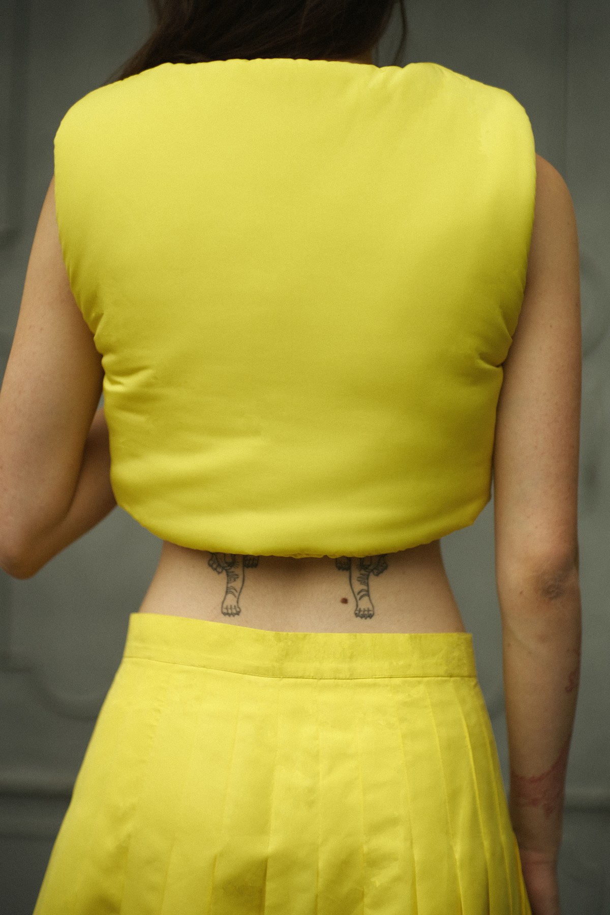 The Intimacy of Humans — Retro outfit giallo