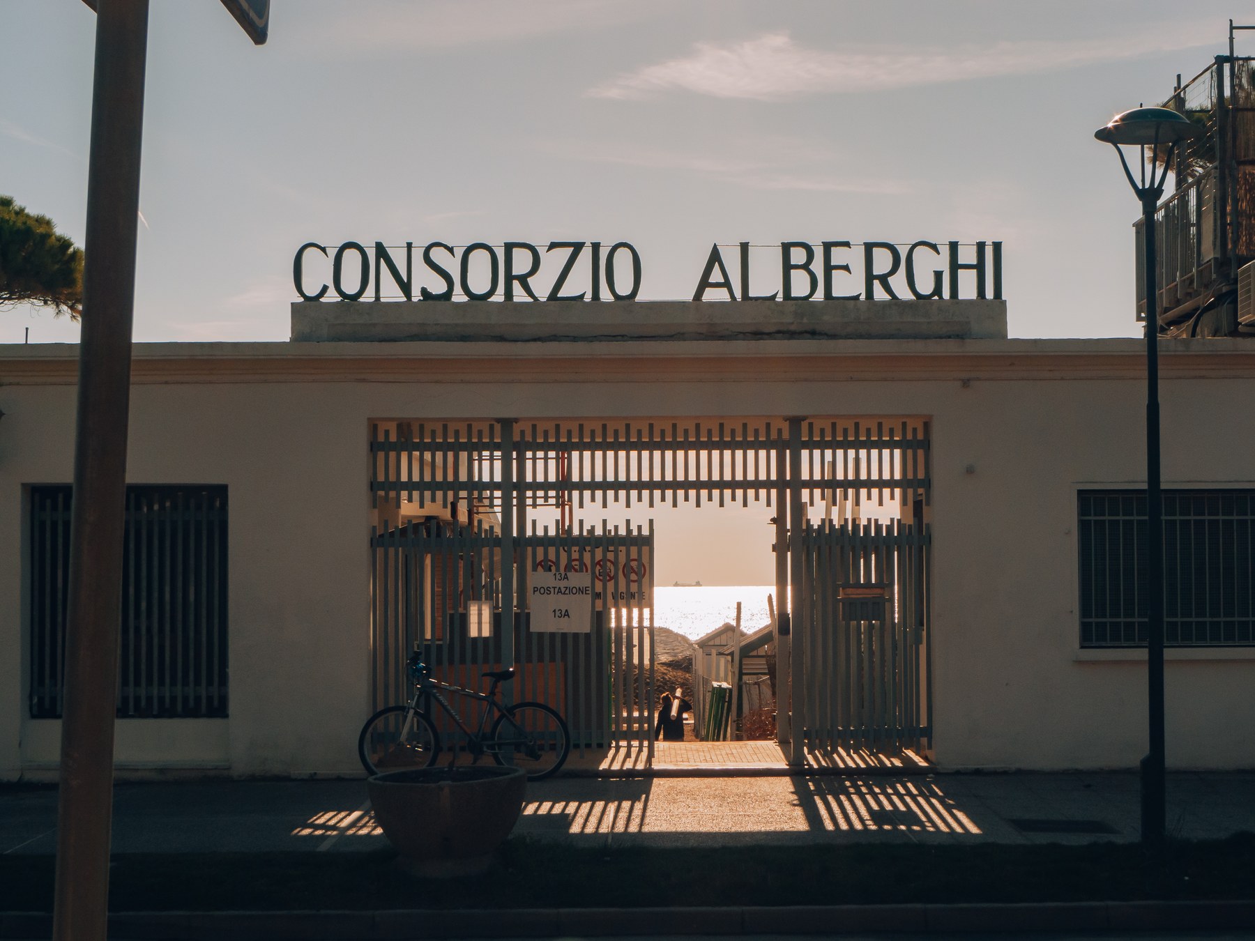 Consorzio Alberghi — Street Photography